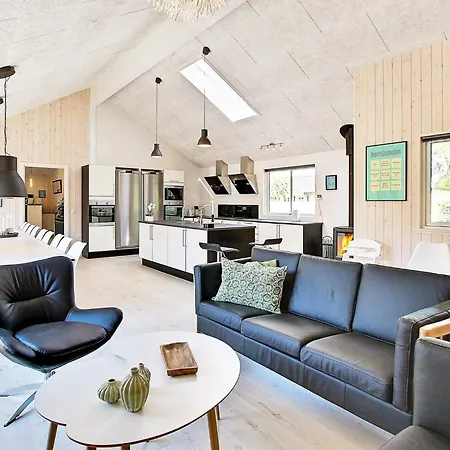 5 Star In Nexo Ferienhaus Snogebæk