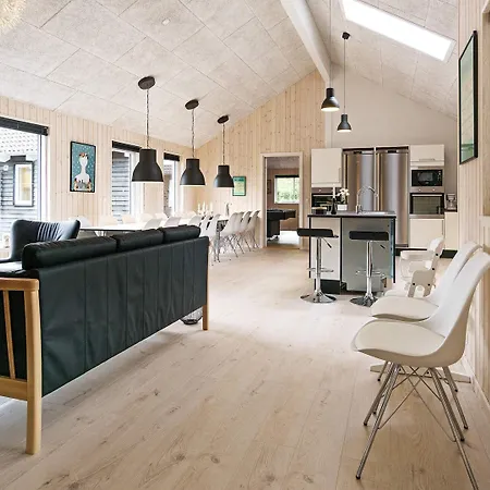 5 Star In Nexo Snogebæk