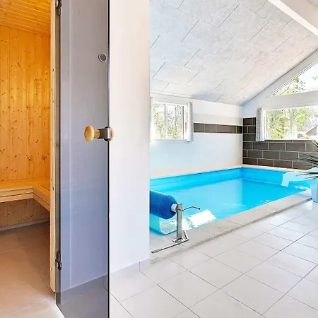 5 Star In Nexo Ferienhaus *